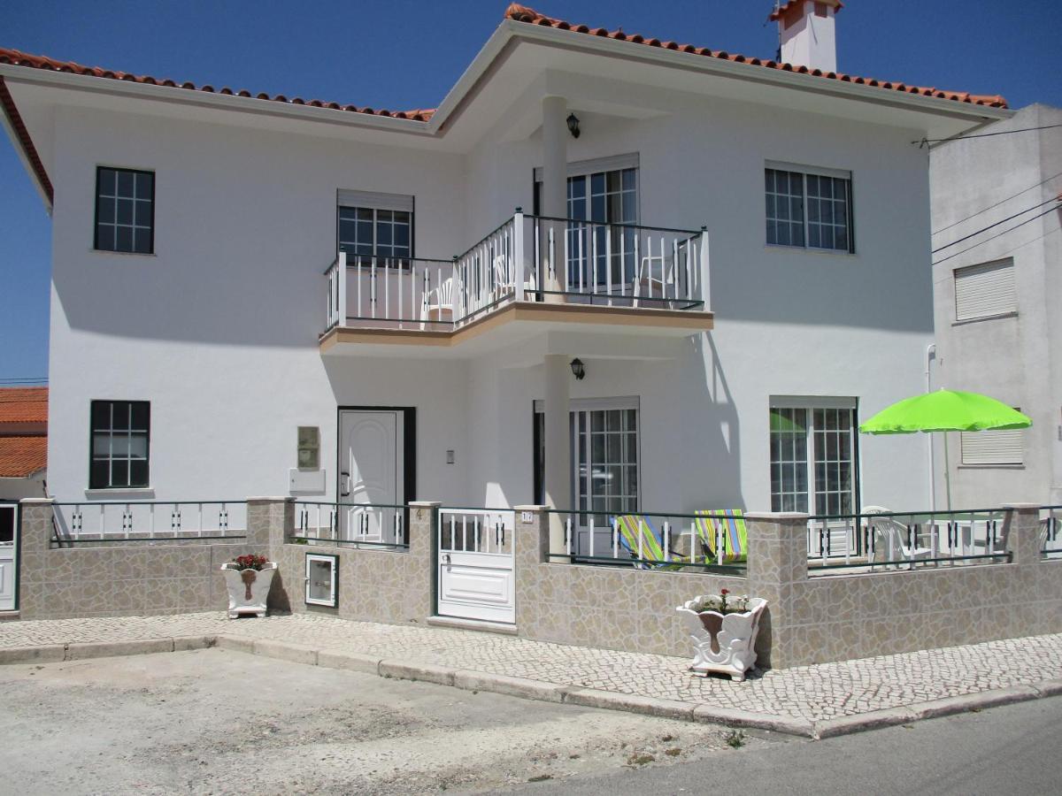 Homelidays Clara Nazare Exterior photo